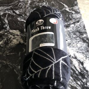 Spider Web Halloween Plush Throw Blanket in Black with Silver